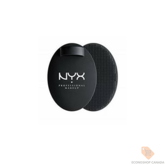 Nyx: On the Spot Brush Cleansing Pad